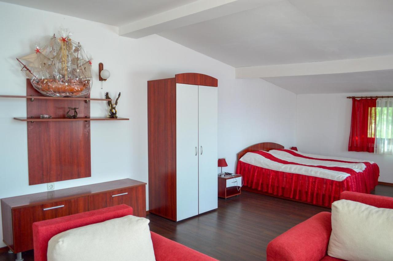 Hotel Romantika Варна Екстериор снимка