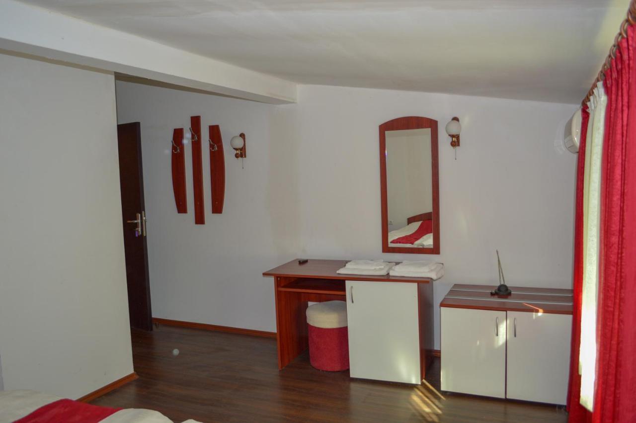 Hotel Romantika Варна Екстериор снимка